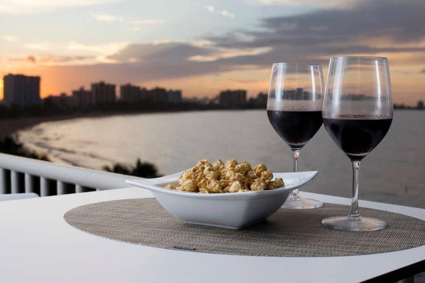 Pr Rentals Beach Front Penthouse A 604 San Juan Eksteriør bilde